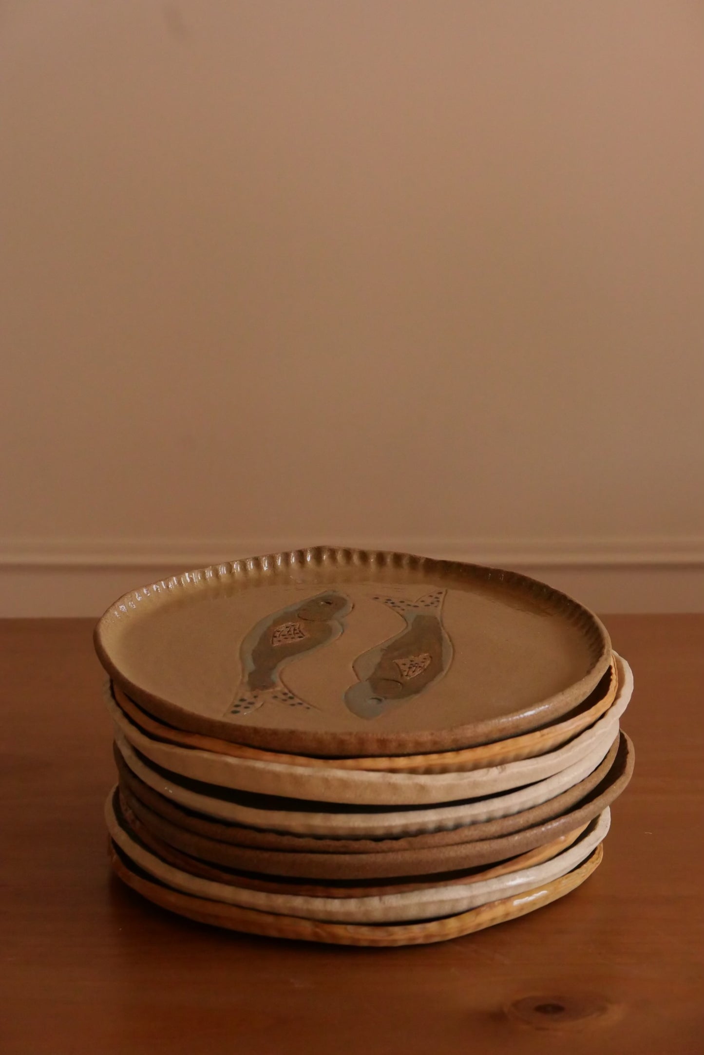Onde - Assiettes en grès chamotté
